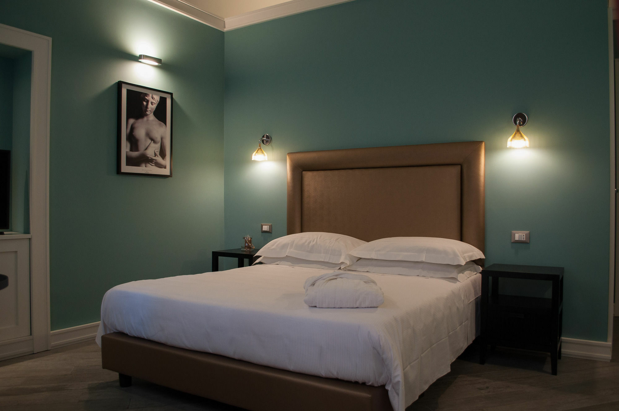 My Trevi Charming & Luxury Rooms Рим Экстерьер фото